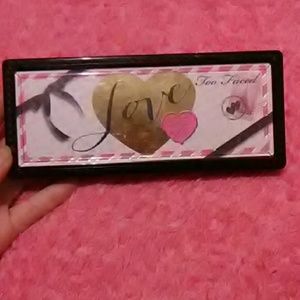Too Faced love palette